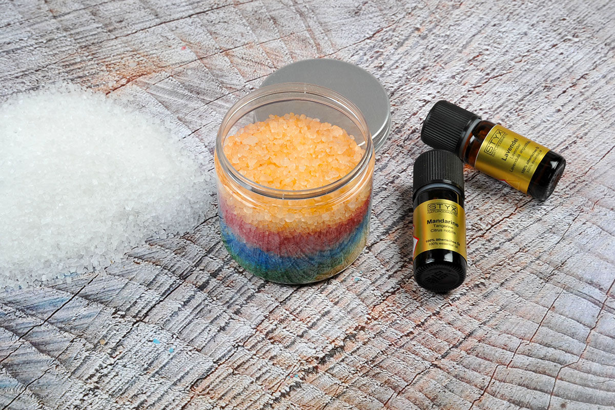 Regenbogen Badesalz DIY, Ätherische Öle von STYX Naturcosmetic